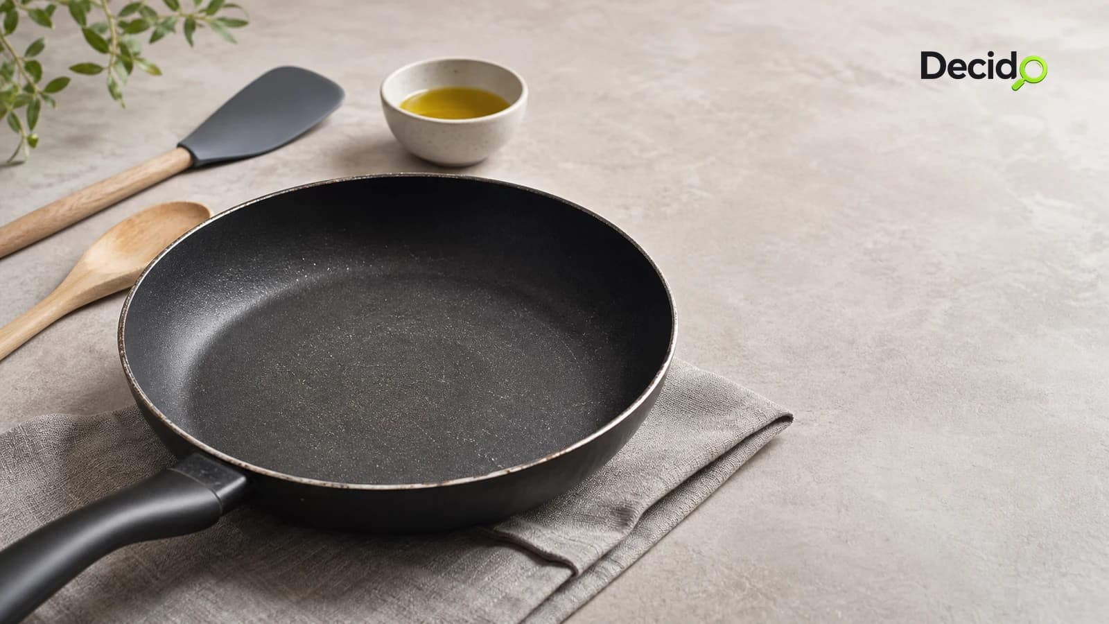 Non-Stick Pans: How Many Teflon Particles End Up on Your Plate